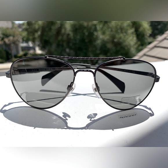 Diesel Mens Shades - Picture 1 of 7